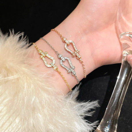 2024 New Arrival: Women's Light Luxury Horseshoe Buckle & Zircon Bracelet — A Niche, High-End Design Accessory (Instagram-Style; Perfect for Students & Best Friends)
